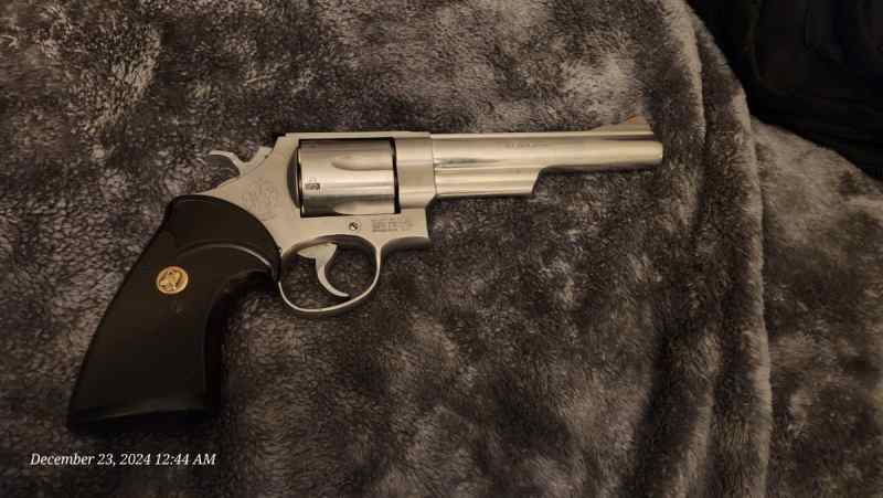 S&amp;W 44 Mag model 629