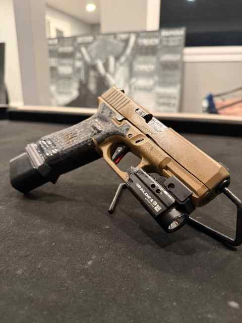 Glock 19X w FRT