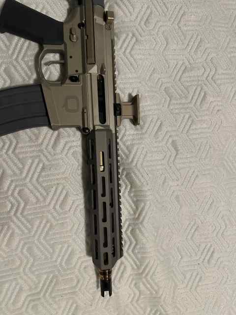 556 honey badger upper