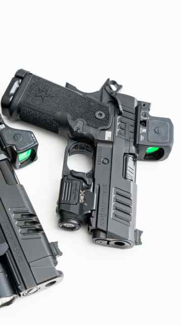 Staccato CS, Trijicon RCR, Surefire, Tenicor