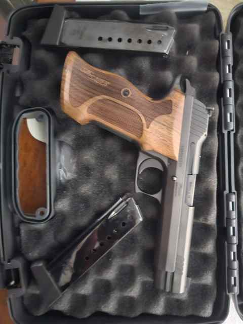 SIG P210 TARGET