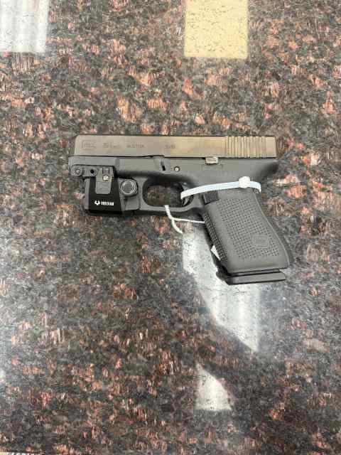 Glock pistol 