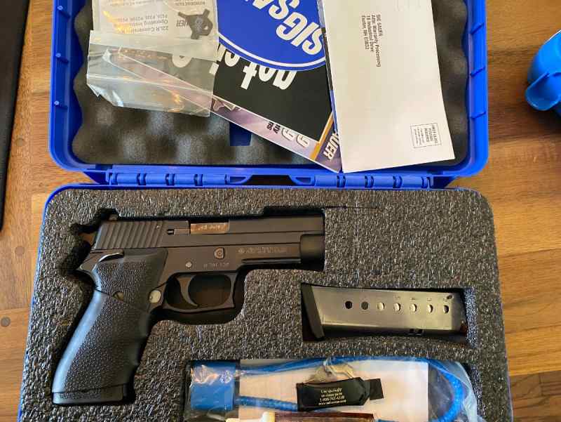 Sig P220 45ACP including .22 rimfire kit