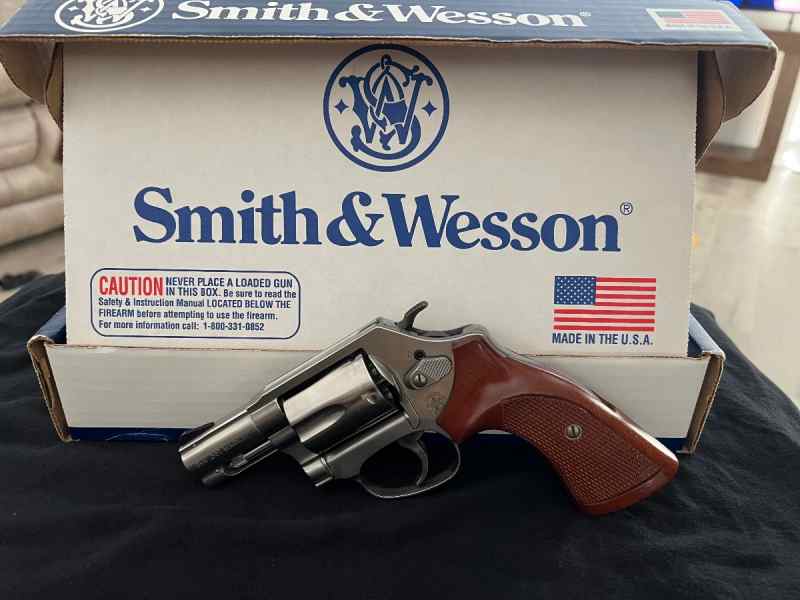 SS .357 Revolver Smith &amp; Wesson wBox