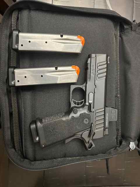 Staccato CS like new w/ EPS Carry