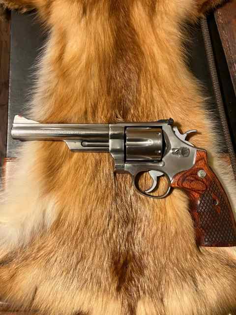 SMITH &amp; WESSON 629-1 44 MAGNUM 