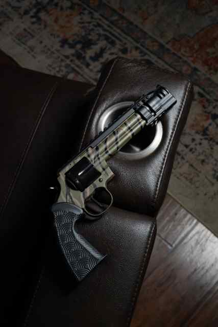 Empire Colt 6” python 