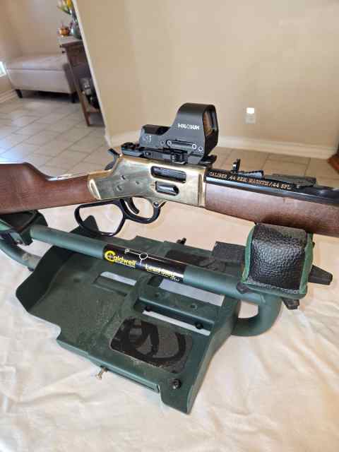 Henry Big Boy 44mag with Holosun green dot