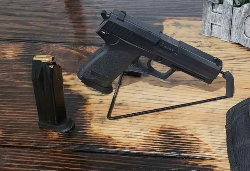 LN / H&amp;K USP 45