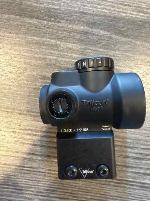 Trijicon MRO red dot