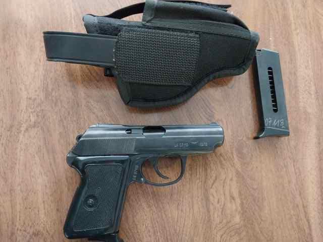 9x18 mm Makarov P-64 with 2 mags &amp; holster 