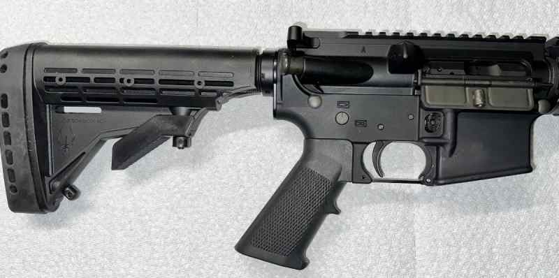 5.56 AR-15 with full length carbon fiber handguard