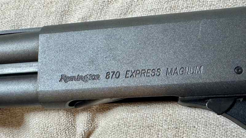 Remington 870 Express Magnum 12 Gauge (Like New)