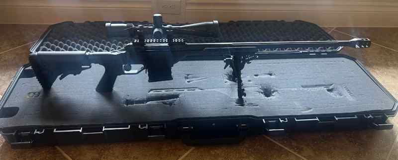 Savage 10 6.5 Creedmoor Rifle - scope/case/ammo   