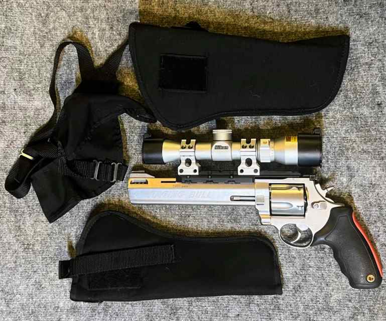  8 3/8in RAGING BULL  / Nikon Scope / Holsters