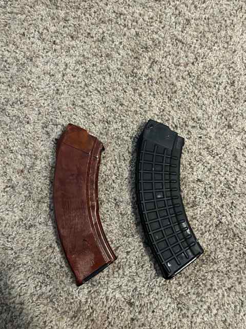 Bakelite and circle 10 7.62x39 mag