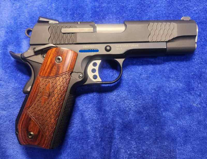 S&W 1911SC (3).jpg