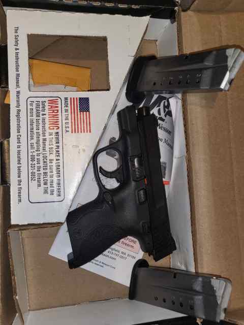 M&amp;P 9 Shield new 