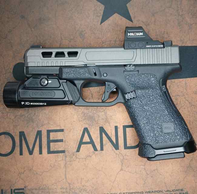 Glock 19 Gen 5 Thrash Tactical Custom 