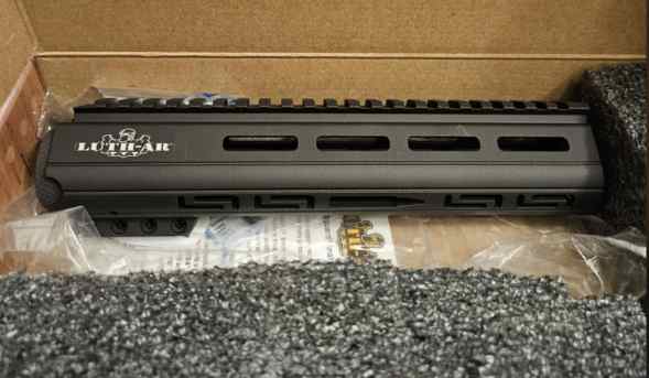 Luth-AR AR-15 The Palm Handguard 9 Inch Free Float