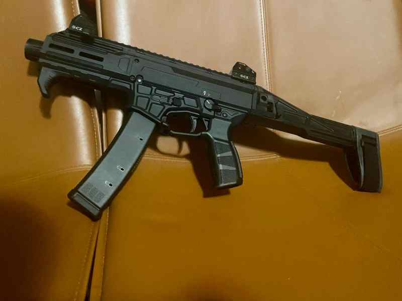 CZ Scorpion 3+ Micro - Extra Mags &amp; 3 Lug Diverter