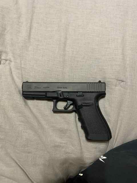 Glock 20