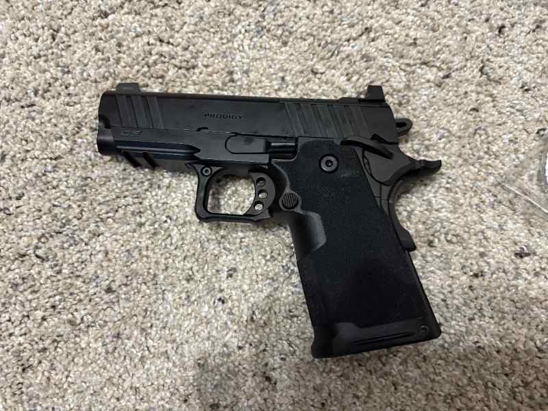 Springfield Prodigy 3.5” 1911DS like new