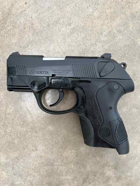 Beretta PX4 Storm 40 Cal Compact Handgun