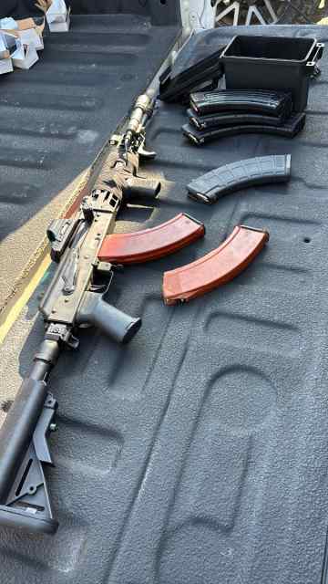 ISO Ak railed dust cover/any Ak parts&amp;mags