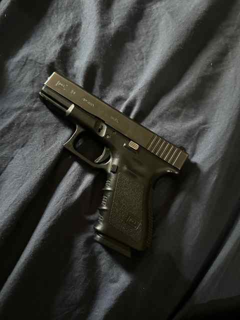 Glock 19 