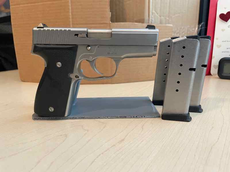 Kahr K9 9mm CCW pistol