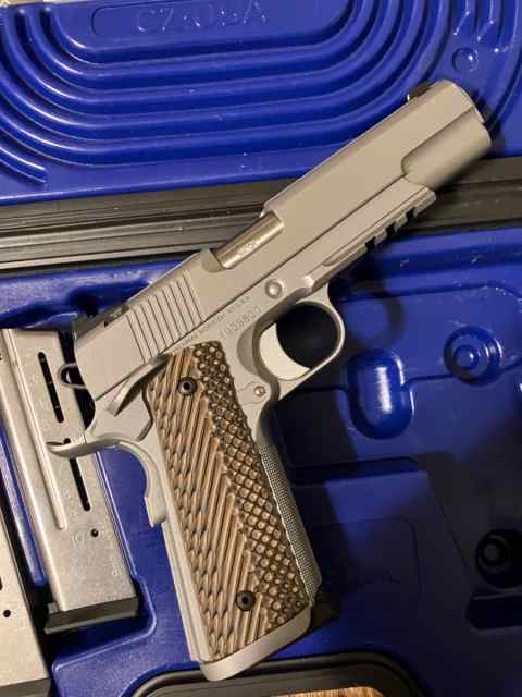 DAN WESSON SPECIALIST 1911 9MM