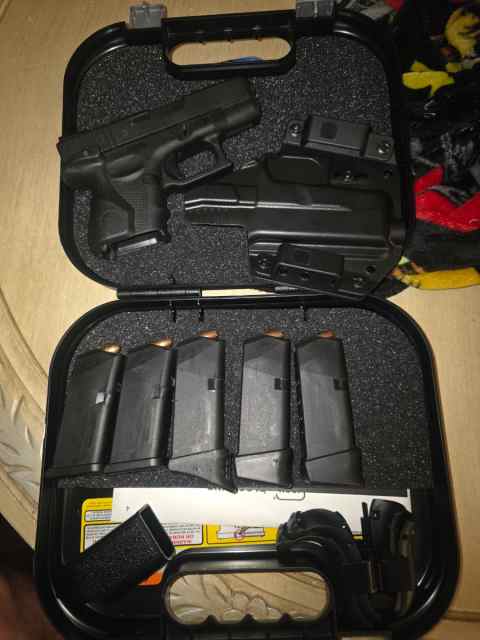 Wtt gen 4 glock 26 w/extras