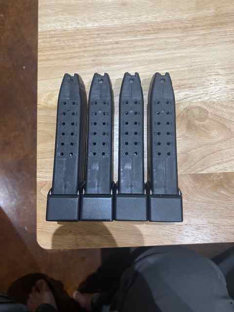 HK USP9 mags with extensions 