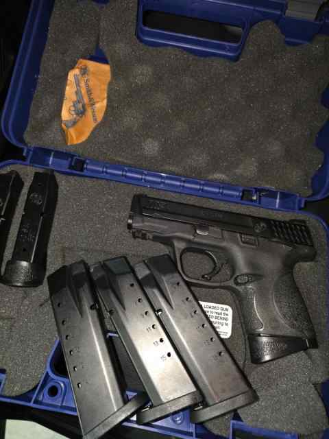 S&amp;W M&amp;P compact .40 w safety