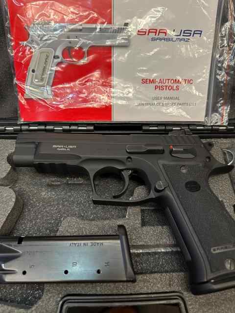 NEW IN BOX SAR K2 45 ACP 2 x 14rd MAGS CZ Clone