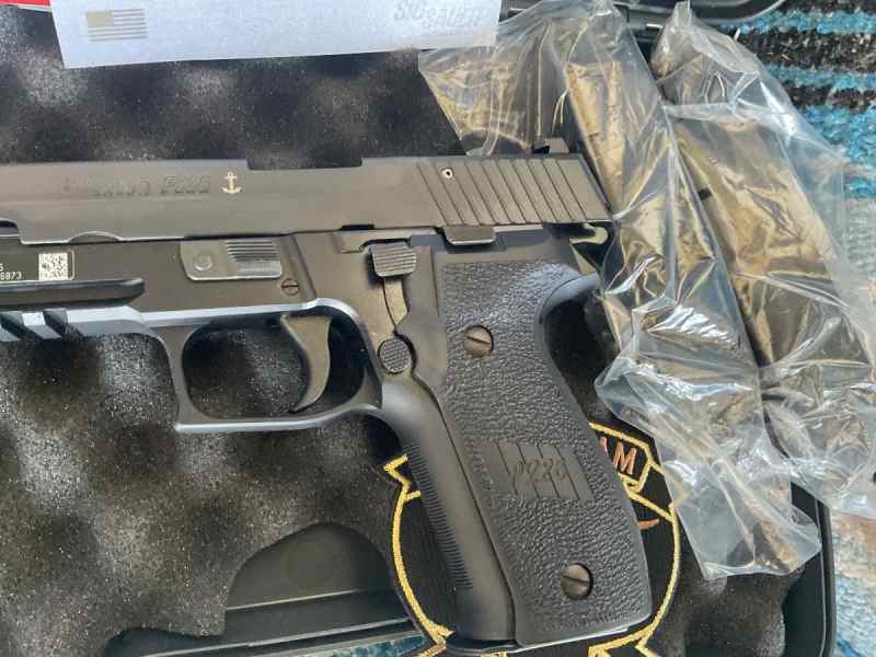 WTT Sigarms Sig Sauer MK25 Navy 9mm nib 