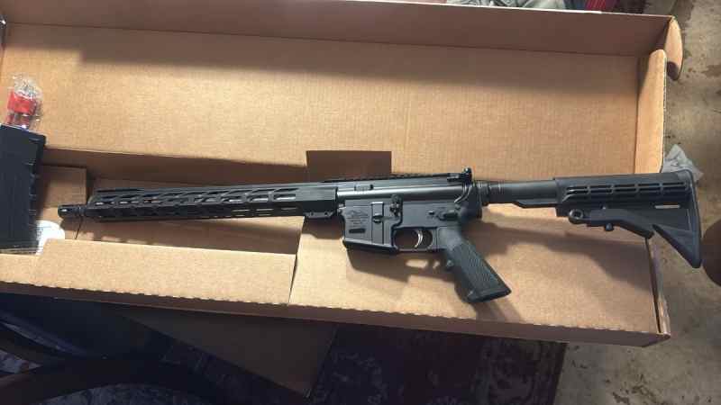 AR-15s $500 CASH 4 Available