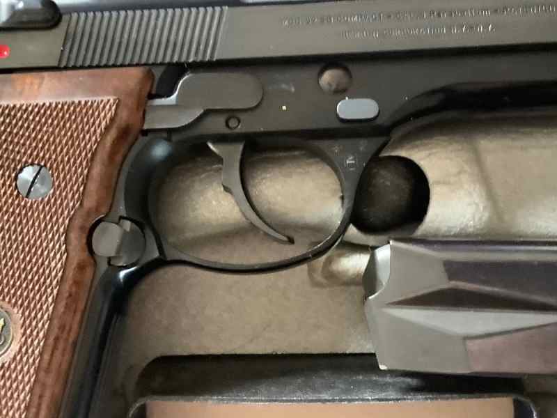 WTT Beretta 92SBC (92 SB Compact) 