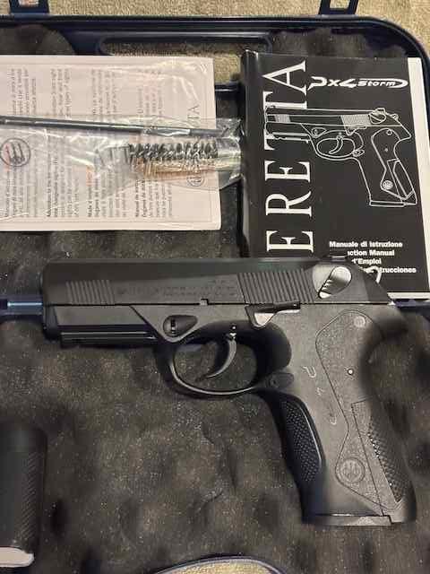 Beretta PX4 Storm 40 S&amp;W 14rds Clean With Box 