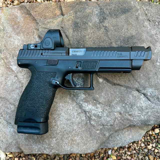 CZ-P10C