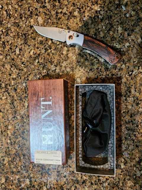 Benchmade crooked river mini