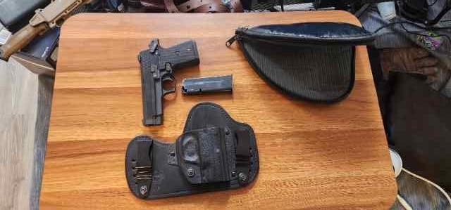 Firestar 40 SW - With Holster