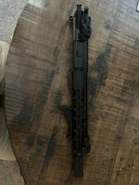10.5” radical arms upper