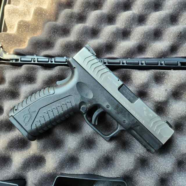 Springfield Armory XDM Bi-Tone 