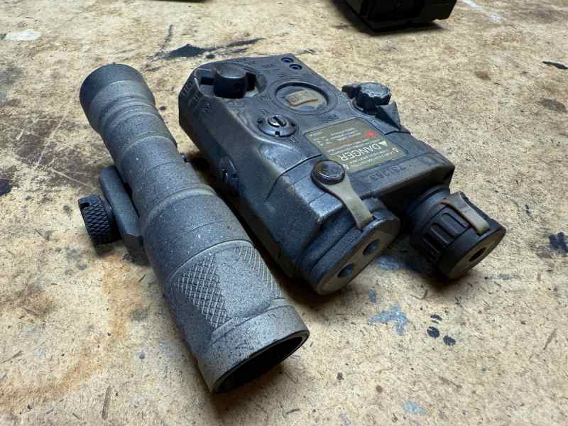 Somogear PEQ15 LA5 UHP with IR light 