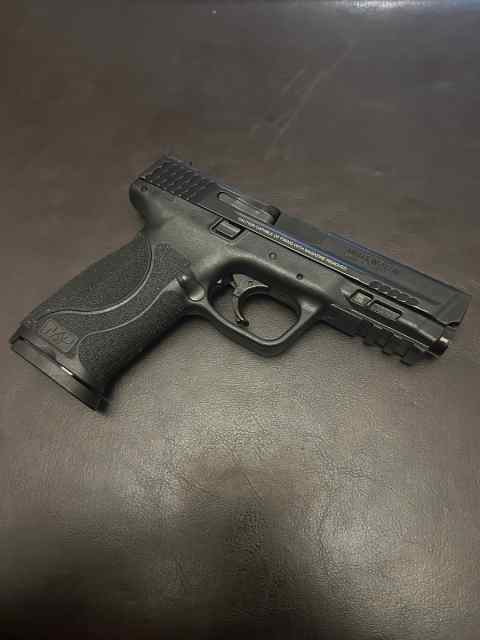 Smith &amp; Wesson M&amp;P .40 Full Size
