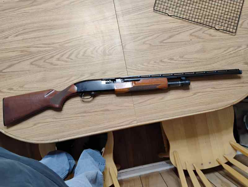 Winchester 1300 featherweight 20 gauge