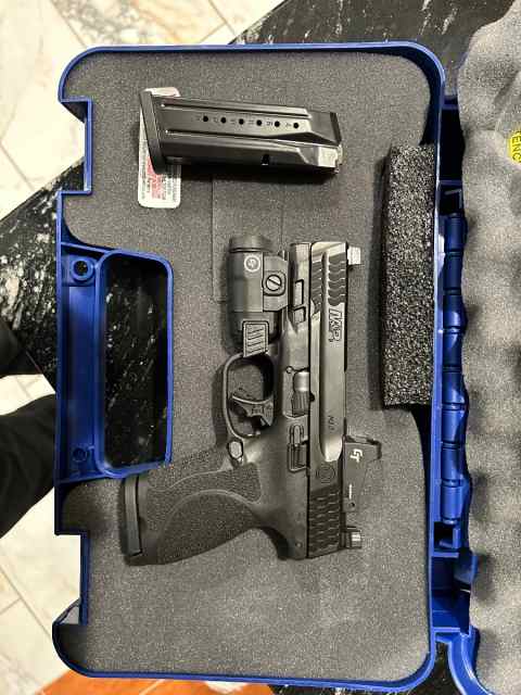 Smith and Wesson M&amp;P 2.0