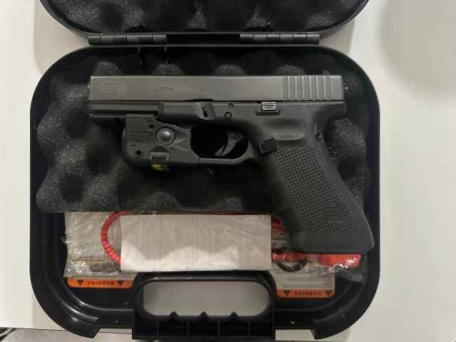 Glock 22 Gen 4 .40 cal Bundle